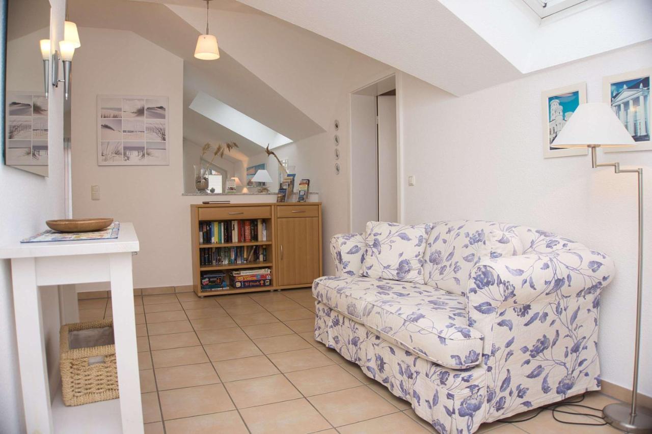 Balkon Mit Traumhaften Meerblick, Gratis Nutzung Vom Ahoi Erlebnisbad Und Sauna In Sellin Duenenhaus Fewo05 ゲーレン エクステリア 写真