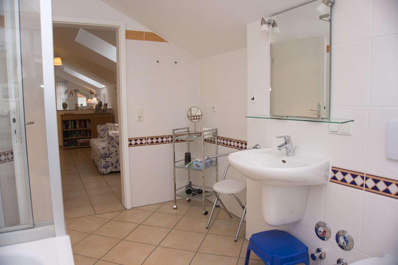 Balkon Mit Traumhaften Meerblick, Gratis Nutzung Vom Ahoi Erlebnisbad Und Sauna In Sellin Duenenhaus Fewo05 ゲーレン エクステリア 写真